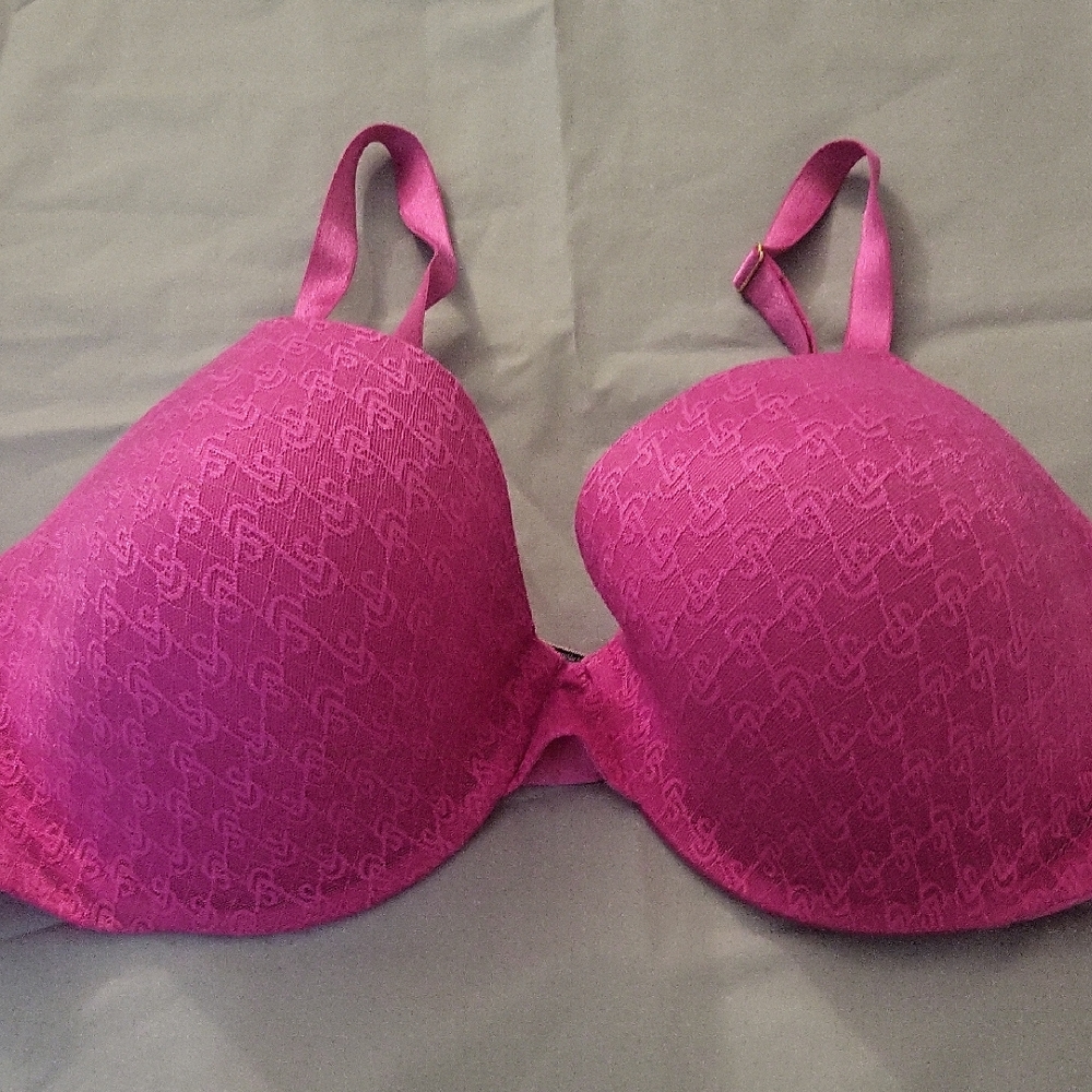42 DD Victoria's Secret Very Sexy Demi bra